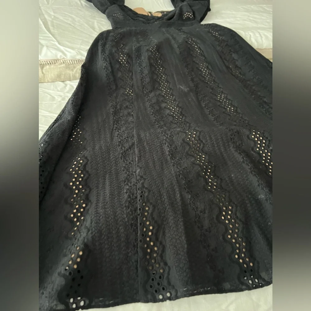 BCBGMAXAZRIA Eyelet Fit-and-Flare Midi Dress
✨ Like New – worn only once - Picture 8 of 13